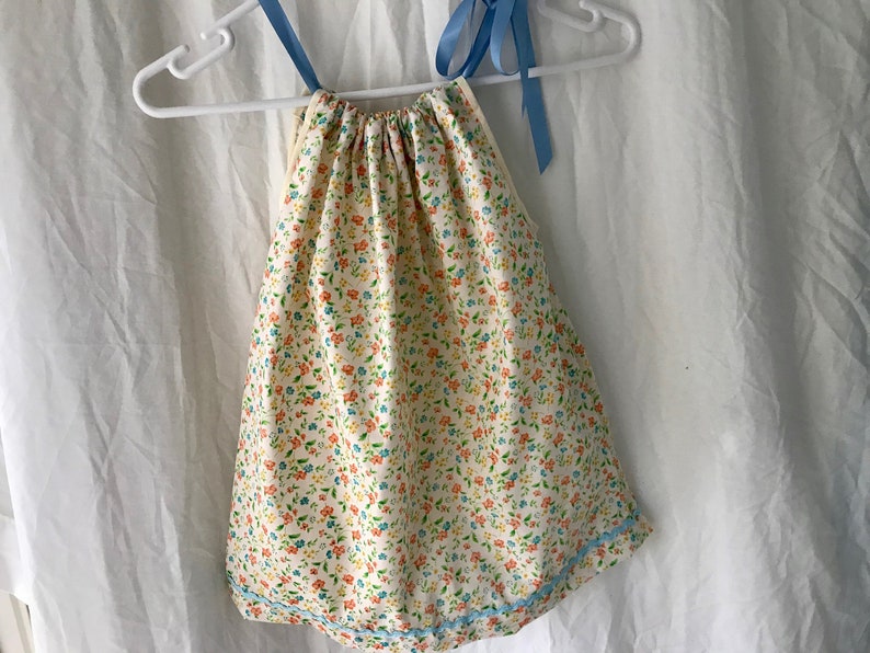 Child/'s Peach Floral Pillowcase Dress Size 2