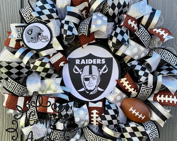 Las Vegas Raiders Wreath, LA Raiders Mesh Wreath, NFL Wreath, Raiders