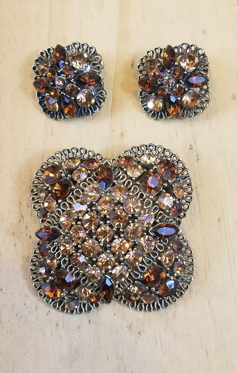 1950s Lisner Amber Rhinestone Brooch And Earrings Set Etsy etsy