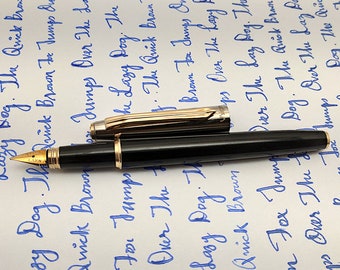 V'Sign Stride Black Fountain Pen (con punta vintage semiflex de Navy Pen Co. Japón)