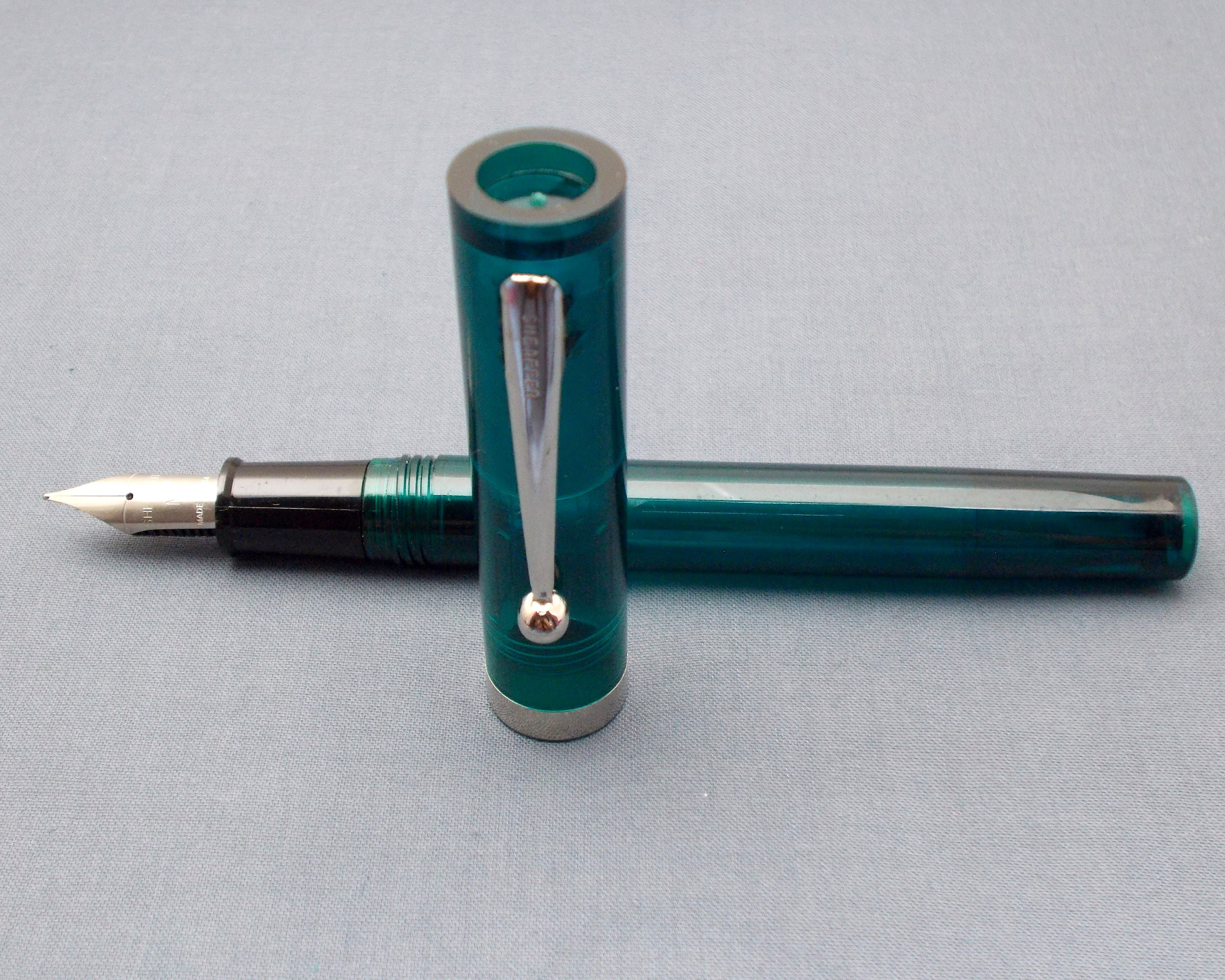 Vintage Sheaffer NO NONSENSE Fountain Pen Made in USA Green Translucent  Colour 