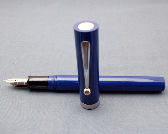 Vintage Sheaffer NO NONSENSE Fountain Pen - Made in USA - Blue