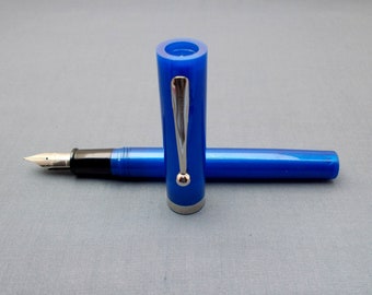 NOS Dark Blue USA Vintage Sheaffer No Nonsense Broad Italic Fountain Pen 