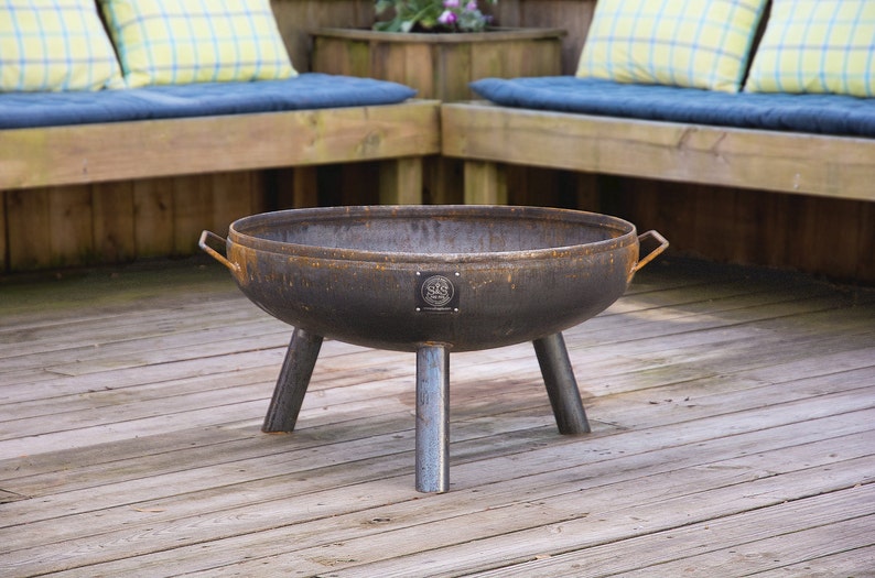 30\u201d Elliptical Fire Pit on Legs