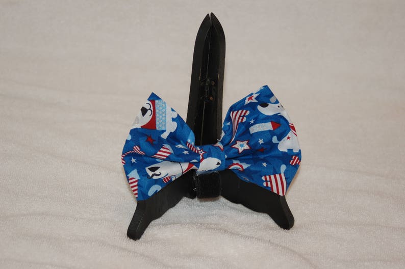 Patriotic Pup Dog Bow