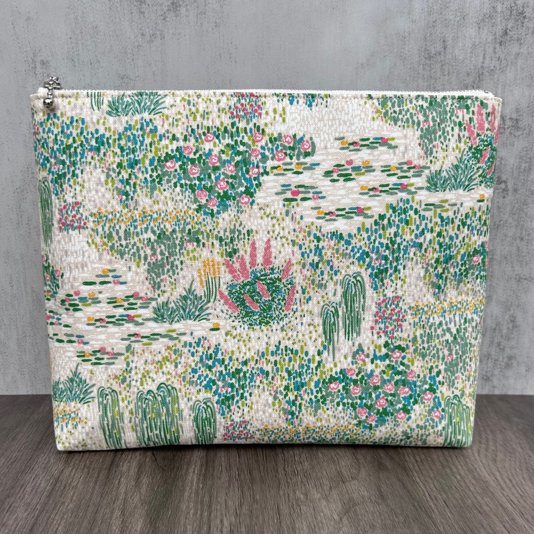 COSMETIC CASE FARAWAY FLORALS
