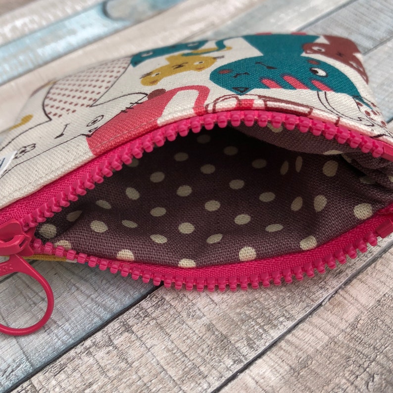 Gift Card Holder Zipper Makeup Earbuds Case Change Bag Handmade Fabric Zippered Wallet Cat Lover Coin Purse with Quirky Cats and Kittens