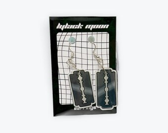 Razor Earrings | Charms | Handmade | Menhera Punk Goth Lolita JFashion Asian Streetwear