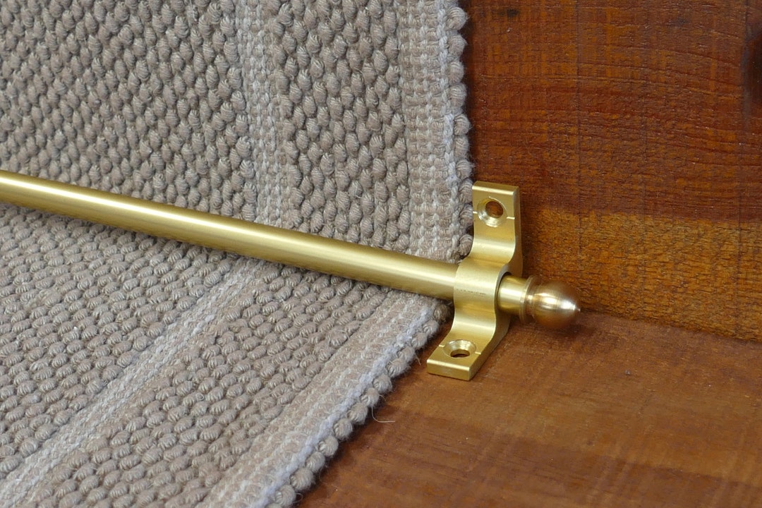 EXCLURA Brass Stair Runner Rods For Wooden Steps, Minimalist Style Polished Rod For Carpeted Stairs, Carpet Hardware To Secure Staircases