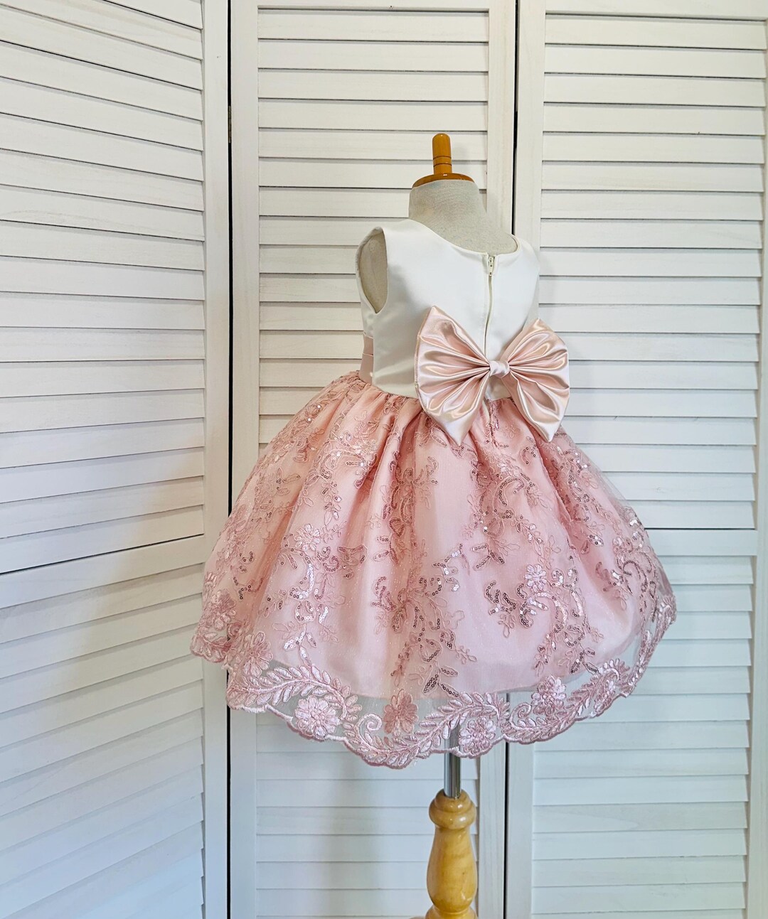 Kids Girl Flower Embroidery Summer Birthday Party Dresses main image 1