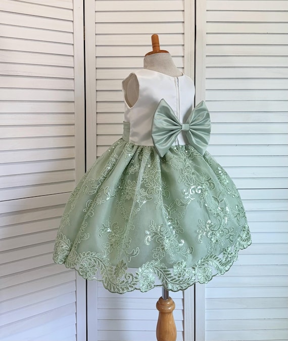 green emerald velvet dress Princessa Maxi Dress main image 0