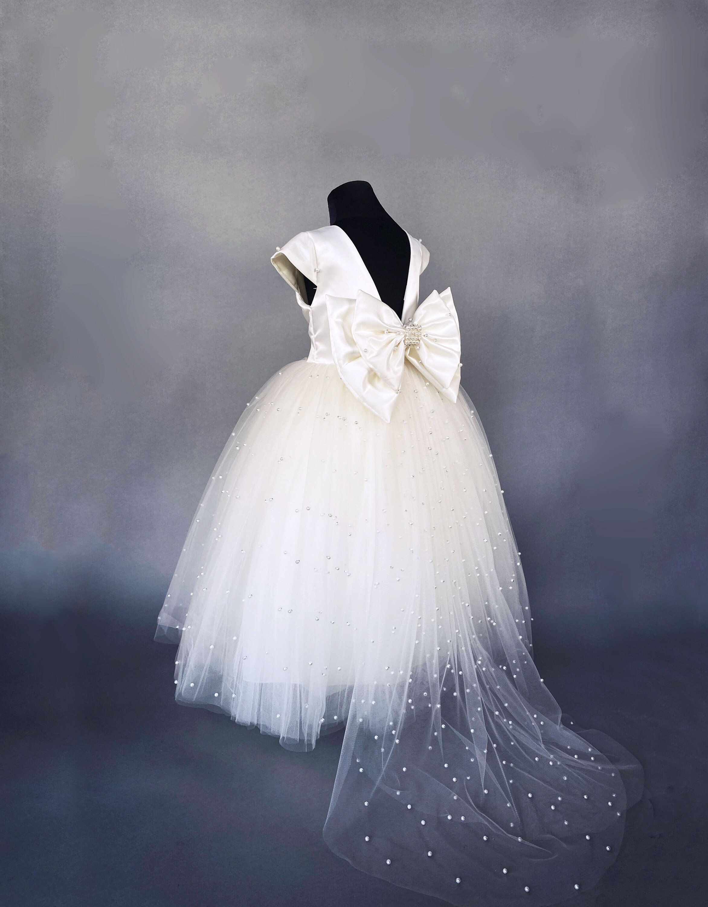 Junior white dresses for confirmation hot sale