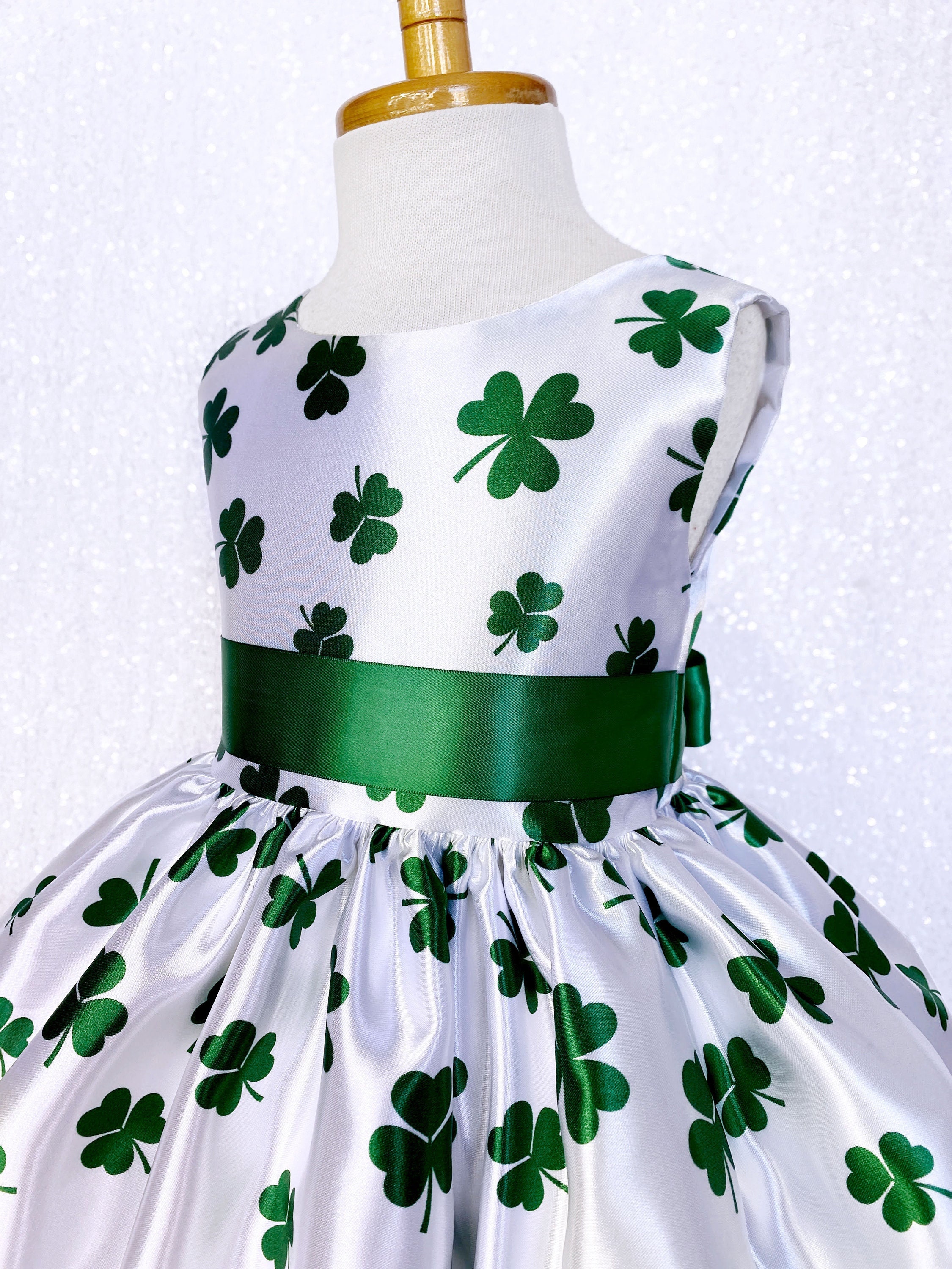 Green Clover Holiday St Patrick's Day White Knee Length - Etsy UK