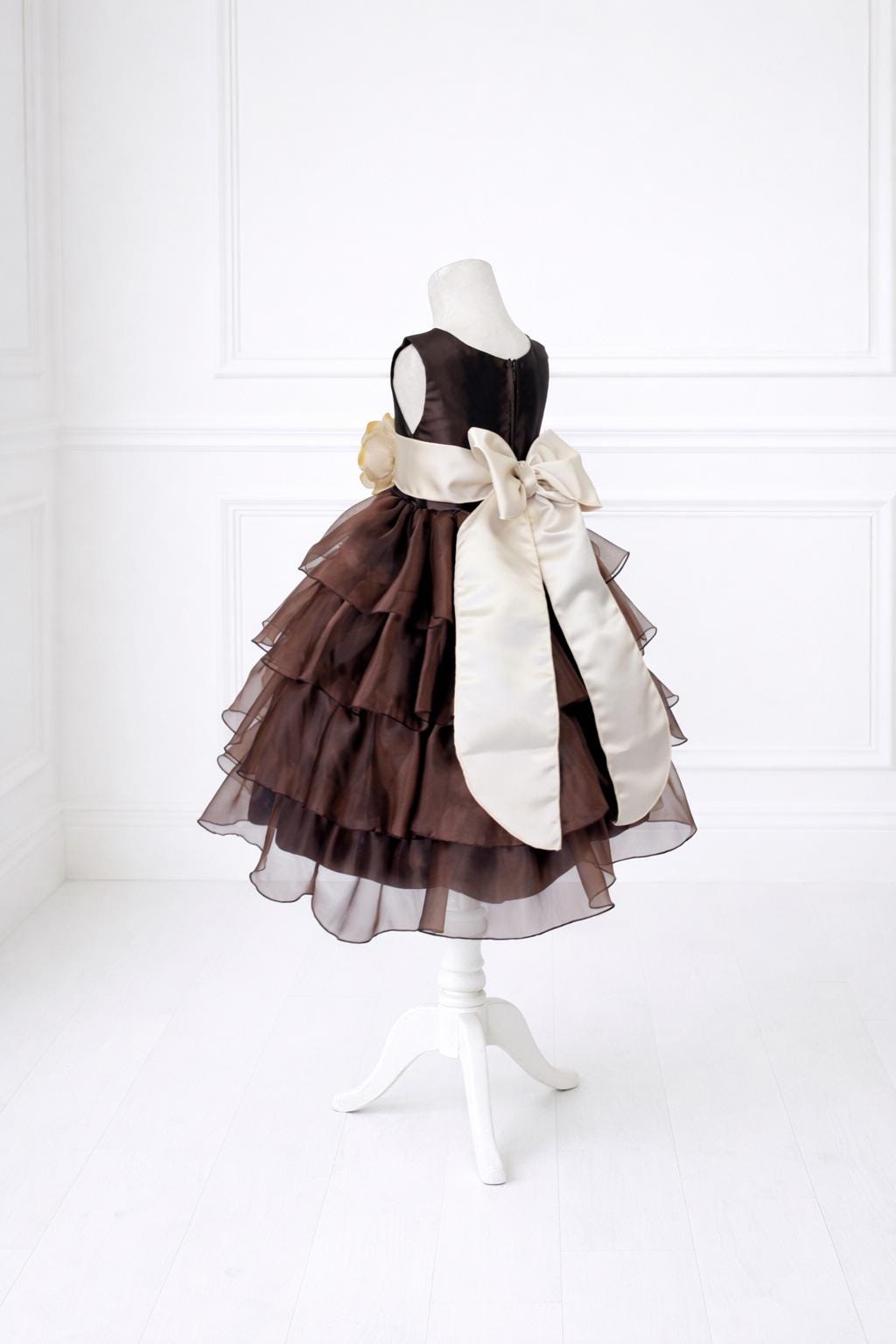 chinese dress ladies Nicolette's Couture Ivory V-Back Lace Dress for Girls, Size 8/9