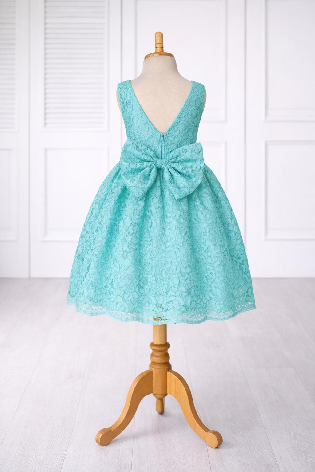 Floral French Lace Knee Length Flower Girl V-Back Toddler Spring Birthday Dress