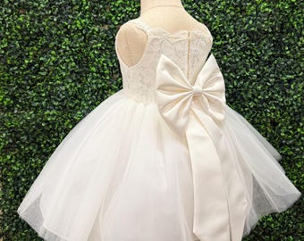 Ivory Lace Tulle Knee Length Big Bow Toddler Flower Girl Dress