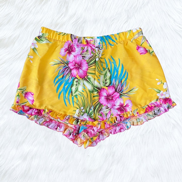 Exotic Hibiscus Flower Hawaiian Print Women's Shorts