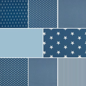 Könnte beinhalten: Eine Collage aus neun verschiedenen blauen und weißen Stoffmustern. Die Muster umfassen Anker, Sterne, Punkte, Streifen und eine einfarbige hellblaue Farbe.