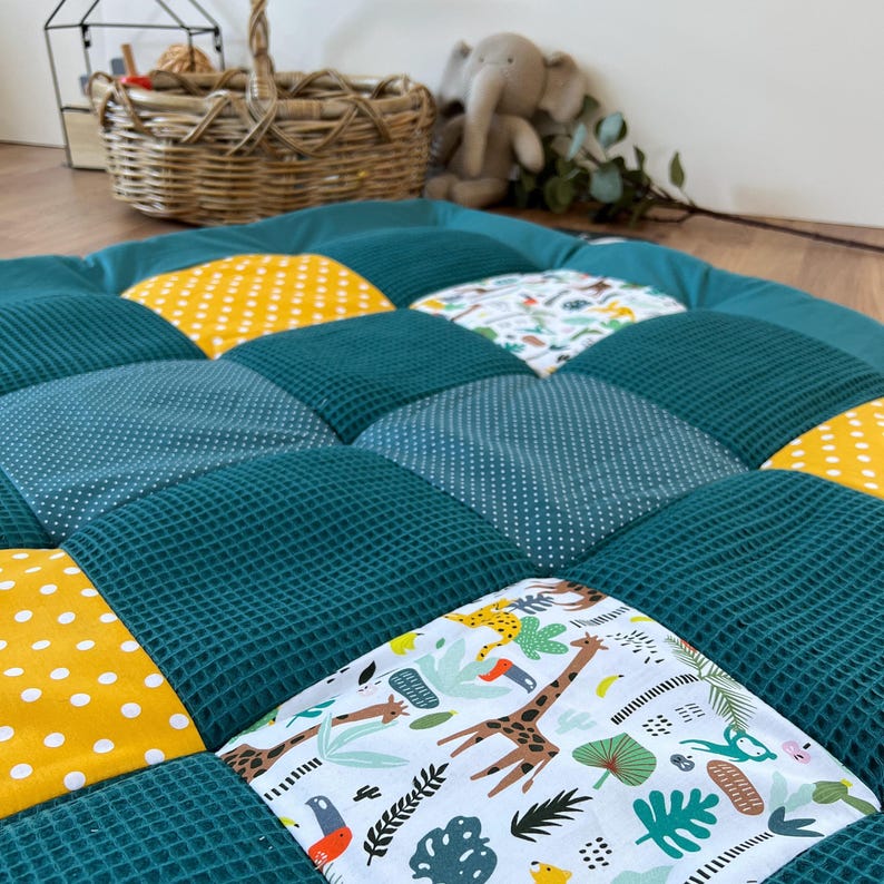 Nähpaket * Patchworkdecke * DIY * Waffelpiqué * Krabbeldecke * Patchwork Stoffe *Babydecke * image 2