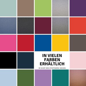 Könnte beinhalten: Eine Farbkarte, die eine Vielzahl von Stofffarben zeigt. Die Karte enthält Farben wie hellblau, grau, grün, rot, gelb, schwarz und rosa. Der Text "IN VIELEN FARBEN ERHÄLTLICH" ist in schwarz auf weißem Hintergrund geschrieben. Der Text darunter lautet "IM SHOP DES STOFFWERK-SIEGEN".