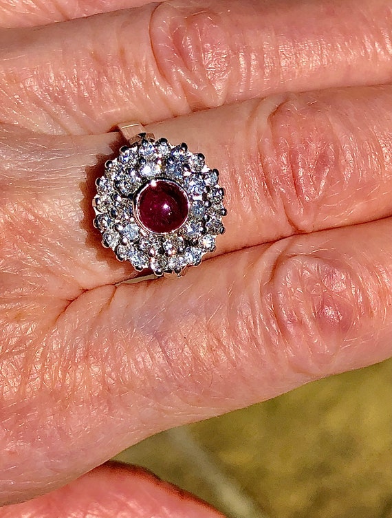 Beautiful Ruby and Diamond Ring in 18 carat white 