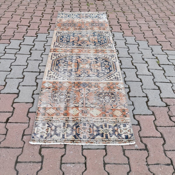 runner rug / oushak rug / vintage hallway rug / turkish rug / wool rug / hand knotted rug / turkey floor rug / 2.6 x 7.5 ft.