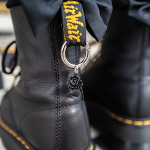 Robbers Roses Boot Charms Black image 1