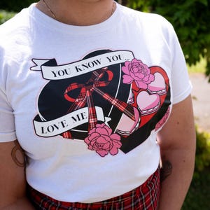 Gossip Girl Macaroon box Baby Tee, You Know you love me, Blair Waldorf, Chuck Bass, XOXO, Y2K Tshirt