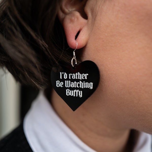 Buffy Asymmetric Pearl Metal Earrings main image 1