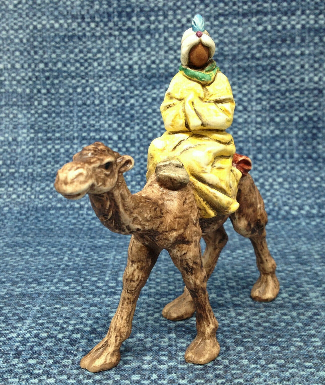 goebel nativity camel