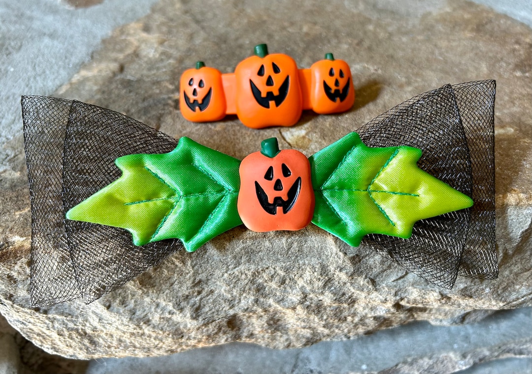 Vintage Halloween Hair Barrettes, 1980s Hallmark Pumpkin Hair Clips