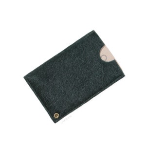 Porte-carte en fourrure verte