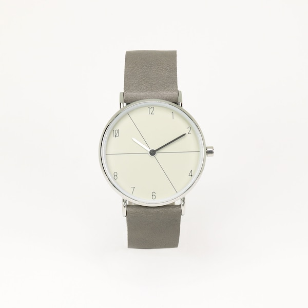 Montre homme en cuir gris sur gris