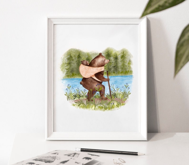 Cartel de ilustración “Primera caminata” / Impresión / Ilustración / Obra de arte / Quebec / Familia / Oso / Bebé / Senderismo / Bosque imagen 1