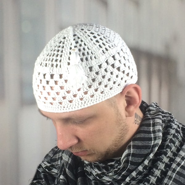 Quran reading hat Prayer kufi with tassel Islamic skull cap Crochet beanie men Custom made kufi Muslim Birthday, Ramadan, Namaz gift for him