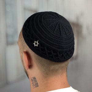 Large black kippah Star of David kippot Big yarmulke Magen David kippa Jewish aesthetics Rosh Hashanah Passover Hanukkah Bar Mitzvah gift