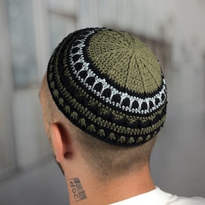 Frik kippah Large knit kippah Custom crochet kippot vs yarmulke Jewish kids kippah Rosh Hashanah Passover Hanukkah Bar Mitzvah Gift for him