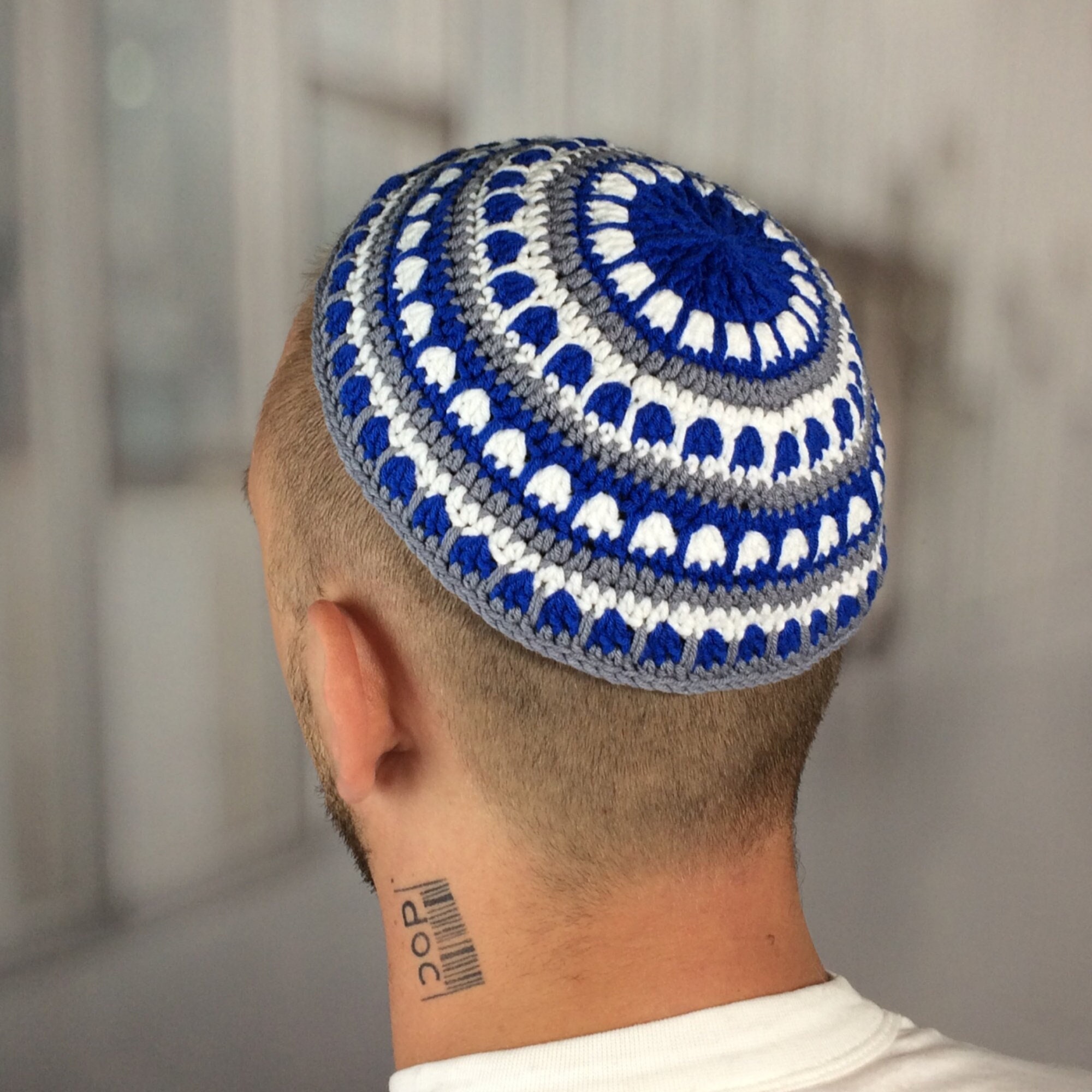 Frik kippah Large knit kippah Custom crochet kippot vs yarmulke Jewish kids kippah Rosh Hashanah Passover Hanukkah Bar Mitzvah Gift for him