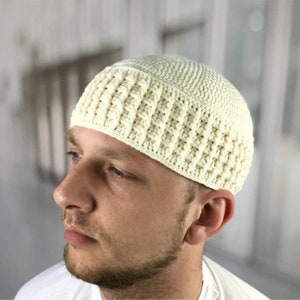 Kufi Large mens beanies Umrah gift Islamic prayer kufi Crochet beanie men Muslim accessories Birthday Ramadan Namaz gift OFF white