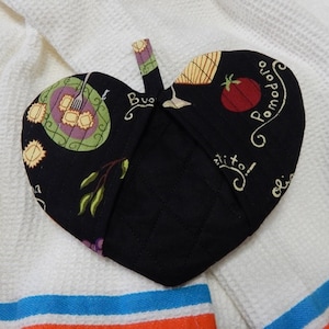 ITH Heart Pot Holder