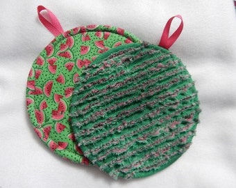 In the Hoop Round Chenille Pot Holder