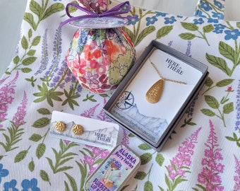 Spring Wildflower Bundle: Small Bag, Suds and Jewelry!