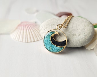 Alaska Sand Wave Necklace with Turquoise