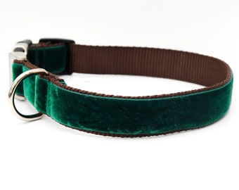 Dark Green Velvet Dog Collar: 'Evergreen' Holiday Style
