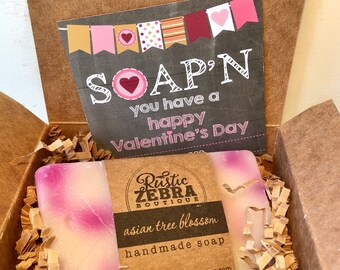 Small Valentines Day Gift, Valentines Gift For Her, Galentine Gift For Coworker, Teen Daughter Valentine Gift Box, Mom Valentine Basket
