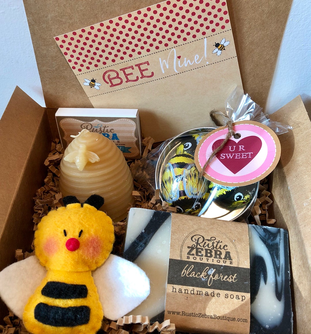 Romantic Date Ideas, Box for Couple, Bee Mine Gift Box, Valentines