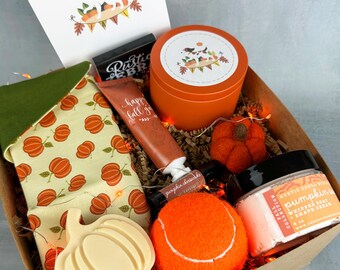 Fall Style Gift Box - Thanksgiving Hosting Gifts or Friendsgiving Gift-Autumn Care Package Holiday Gifts For Her-Appreciation Gifts For Wife