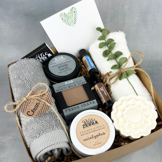 Wedding Gifts For The Couple, Husband And Wife Gifts, Unique Gifts Baskets For Couples, Family Basket, Couple Gifts, Engagement Gift
