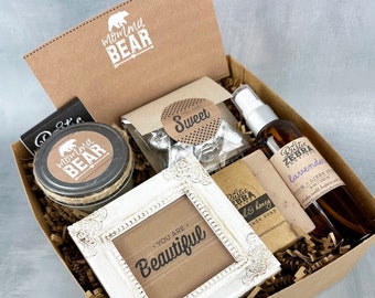 Mothers Day Gift For Mom ~ Momma Bear Gift Box With Mom Greeting Cards - New Mom Care Package Best First Mothers Day Gift For Daughter