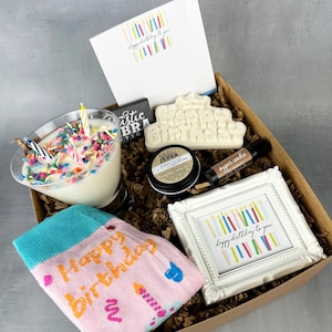 Girly Birthday Basket For Her, Cute Friendship Gift Box, Personalized Birthday Gift Box, Spa Kit, Long Distance Friendship Gift,Care Package